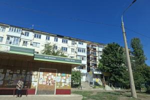 "Користуються моментом, що зв'язку немає": Працівників в окупованому Сєвєродонецьку "кидають" на гроші