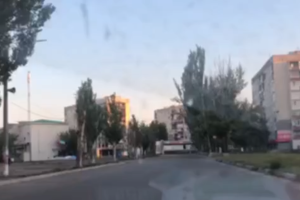Без людей, но с бездомными собаками: в сети показали видео из оккупированного Лисичанска