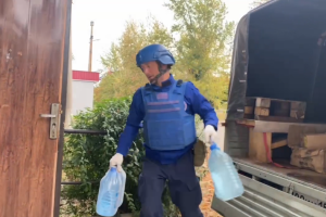 "В Лисичанск не возят, а то в Приволье": Какая ситуация с водоснабжением в городах оккупированной Луганщины