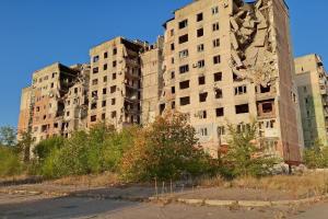 "Яблоку негде упасть": В сети показали на видео центральный рынок Северскодонецка