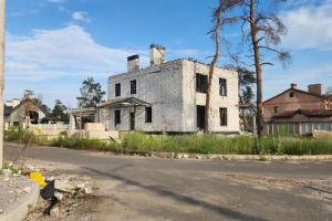 "Тихіше, ніж влітку" чи "Страшно прокидатися від прильотів"?: Думки мешканців щодо ситуації в окупованій Кремінній