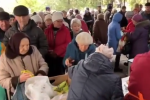 Раздача еды в Северскодонецке: оккупанты показали видео