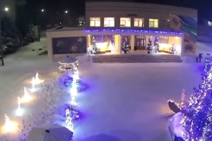 Від сяйва до темряви: у мережі показали на фото, як змінилося &quot;новорічне обличчя&quot; Сватового після окупації