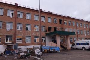 У Суджі росіяни скинули бомбу на приміщення інтернату, де знаходилися мешканці Курської області