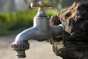 Вода за розкладом: у Лисичанську окупанти публікують &quot;новий&quot; список пунктів водопостачання