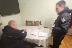 101 мільйон на деревині: ДБР викрило луганського чиновника на закупівлях для ЗСУ