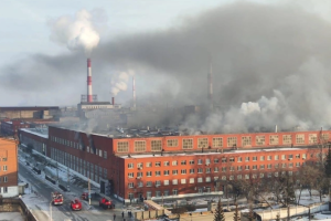 У Росії сталася пожежа на заводі військової техніки &quot;УралАЗ&quot;: відео з місця події