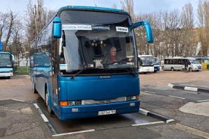 Оккупанты запустили автобусный маршрут из Луганска в Крым