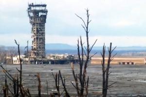 Руїни Донецького аеропорту: нові фото та заяви окупантів