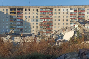 Все разрыто, но зароется само: как оккупанты чинят трубы в Лисичанске