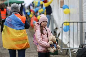 &quot;Не потерять себя&quot;: В Ровно заработал центр поддержки для переселенцев с Луганщины