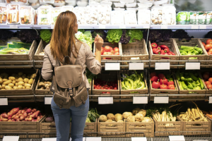 Как сэкономить на сезонных продуктах: обзор цен и советы от экспертов
