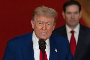 Трамп вимагає від Європи припинити купувати нафту в Росії: &quot;Цього не повинно бути&quot;