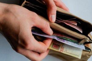 Украинцы богатеют: за год средняя зарплата выросла почти на две тысячи гривен