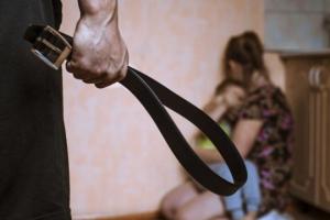 В Украине появится "горячая линия" для пострадавших от домашнего насилия