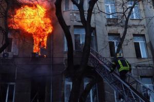 8 декабря объявлен Днем траура по погибшим при пожаре в Одесском колледже