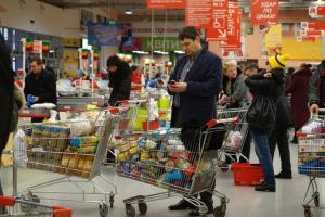 В Харькове взрослый, но выпивший мужчина "заминировал" супермаркет мясом