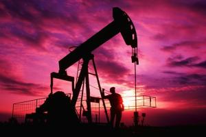 Стоимость нефти стремительно упала: известна причина и возможный путь решения проблемы