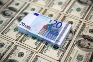 Дефицит: из Украинских банков исчезает наличная валюта - НБУ