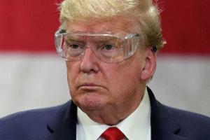 Трамп признался, какой препарат принимает, чтобы не заразиться COVID-19