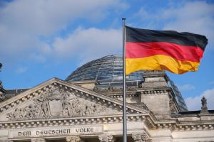Германия планирует полностью открыть границы с 15 июня - СМИ