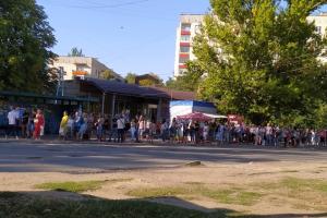 Чому жителям Лисичанська важко добиратися на роботу і що за пожежа розгорілася під Сєвєродонецьком: головні новини за 20 серпня