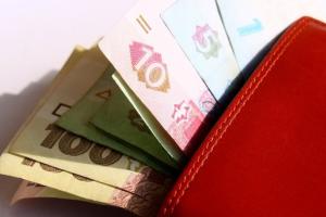 Минимальная зарплата - 5000 гривен: Зеленский вносит важный проект закона