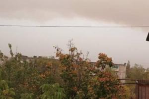 Що відбувається за вікном?: Луганщину накрила пилова завіса, але біди на цьому не закінчаться (фото)