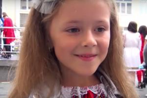 "І потім помремо": в мережі стало вірусним відео на якому українська першокласниця міркує про школу