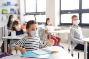 МОН Украины обратилось к руководителям образовательных учреждений из-за нарушений карантина