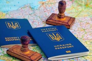 Український уряд запевнив, що безвізовий режим з ЄС скасований не буде