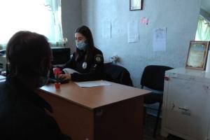 Молотком по голове: на Луганщине мужчина в пылу ссоры едва не убил сожительницу