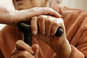 Украинцев хотят оставить без наследства от пожилых родственников