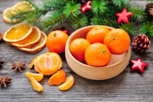 Готовимся к Новому году: где в Северодонецке дешевле купить главные новогодние продукты (фото)