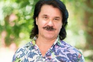 Павло Зібров нарешті показав себе без вусів (фото)
