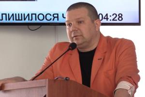 "Сразу тарифы упадут?": Директор теплосети Лисичанска остается без насиженной должности