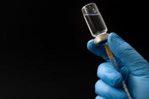 У США вперше зафіксували гостру алергію на вакцину Moderna