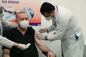 Эрдоган сделал прививку против COVID-19