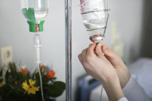 "Таблетковий челендж" триває: у Києві був госпіталізований підліток з отруєнням