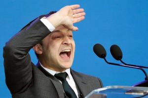 В глубоком пике: смог бы Зеленский стать президентом сегодня - результаты опроса