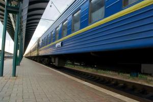 "Укрзалізниця" до 8 березня запустить додаткові поїзди: напрямки та графік