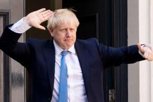Премьер-министр Великобритании заявил о намерении сделать прививку AstraZeneca