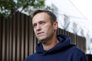 Навальний оголосив голодування у в'язниці