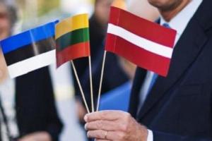 Латвія, Литва та Естонія висилають російських дипломатів на знак солідарності з Чехією