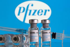 Вакцина Pfizer повинна прибути в Україну вже завтра, - Степанов