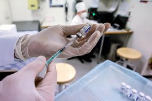 Першу дозу вакцини від COVID-19 в Німеччині отримала половина жителів країни
