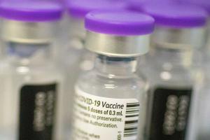 Україна отримала нову партію вакцини Pfizer