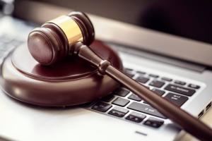 Арештоване майно в Україні дозволили продавати на електронних аукціонах