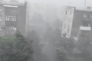 Сєвєродонецьк спіткав погодний апокаліпсис (фото та відео)