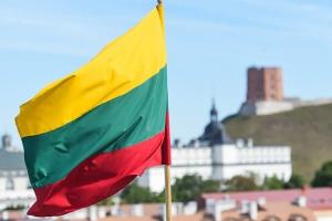 Литва скорочує чисельність посольства Білорусі